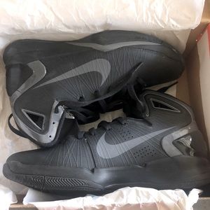 Nike Air Team Hyped Basketball Shoes